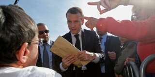 Un retraité interpellé pour avoir fait un doigt d'honneur à Macron dans les Vosges
