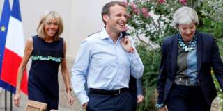 En vacances, Emmanuel Macron a reçu Theresa May à Brégançon pour parler des relations futures entre Paris et Londres