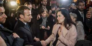 En Corse, Macron interpellé en pleine rue par la femme d'Yvan Colonna
