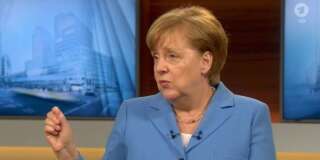 Merkel reste opposée aux idées de Macron sur la zone euro.