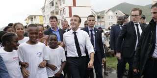 Emmanuel Macron dans le village populaire de Quartier d'Orléans à Saint-Martin, samedi 29 septembre