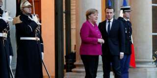 Macron n'est-il pas allé trop vite en recevant Merkel à l'Élysée?