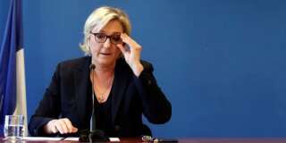 Marine Le Pen en conférence de presse le 22 novembre au siège du Front national.