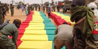 En janvier 2017, le groupe attaque un camp de regroupement des formations signataires de l'accord de paix au Mali: 77 morts, 120 blessés.