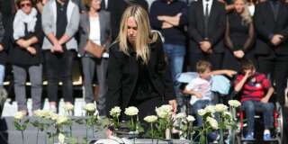 Lors de l'hommage national à Nice samedi 15 octobre, 86 roses blanches ont été plantées en mémoire des victimes.