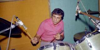Hal Blaine, ici en studio en 1967, avait joué avec les Beach Boys, Simon & Garfunkel ou encore Nancy et Frank Sinatra.
