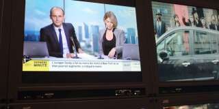 CNews en chute libre, LCI et BFM en hausse, la percée de France info... Les audiences 2017 des chaînes d'info.