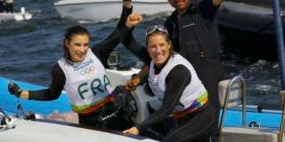 2016 Rio Olympics - Sailing - Final - Women's Two Person Dinghy - 470 - Medal Race - Marina de Gloria - Rio de Janeiro, Brazil - 18/08/2016. Camille Lecointre (FRA) of France and Helene Defrance (FRA) of France celebrate bronze medal. REUTERS/Brian Snyder  FOR EDITORIAL USE ONLY. NOT FOR SALE FOR MARKETING OR ADVERTISING CAMPAIGNS.