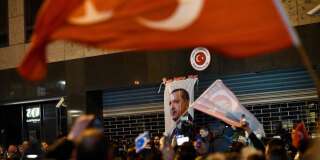 Une ministre turque expulsée des Pays-Bas, des manifestants dispersés