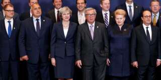 Le Premier ministre de Finlande Juha Sipila, de Bulgarie Boyko Borisov, du Royaume-Uni Theresa May, le Président de la Commission européenne Jean-Claude Juncker, la Présidente de Lituanie Dalia Grybauskaite et le Président François Hollande durant le sommet européen du 20 octobre 2016 à Bruxelles.
