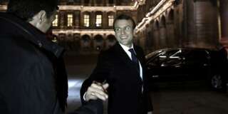 Emmanuel Macron lors de son arrivée au Louvre après le résultat de l'élection présidentielle 2017.   REUTERS/Philippe Lopez/Pool