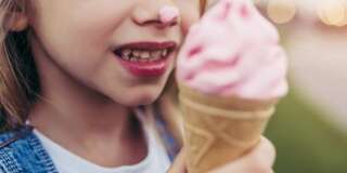 Une vegan a été violemment critiquée pour avoir offert une glace à une petite fille