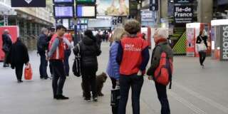 Grève SNCF: comment la direction s'efforce de calmer le mécontentement des usagers