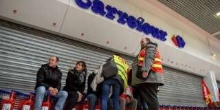 Grève à Carrefour: pour calmer la fronde des salariés, la direction propose un bon d'achat de 150 euros