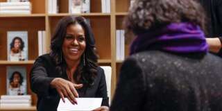 Michelle Obama dédicace son livre