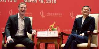 Mark Zuckerberg, le PDG de Facebook, avec le fondateur d'Alibaba, Jack Ma, le 19 mars.