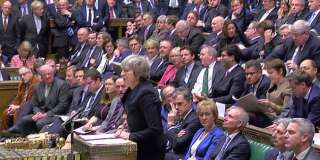 Theresa May s'adressant au Parlement britannique avant le vote sur le Brexit, mardi 15 janvier.
