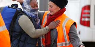 Migrants de Calais: Collomb change d'avis et annonce la création de deux centre dans les Hauts-de-France