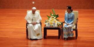 En Birmanie, le pape François évite de prononcer le mot