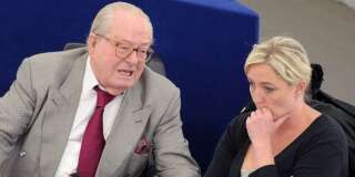 Jean-Marie Le Pen a beau être exclu du FN, Marine Le Pen n'en a pas fini avec son père