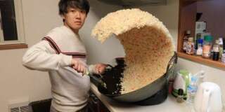 Cette immense vague de riz, imaginée par un duo de YouTubeurs japonais, vaut le détour(nement).