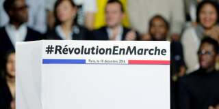 Le podium du meeting d'Emmanuel Macron, leader du mouvement En Marche! et candidat à l'élection présidentielle 2017, à Paris, le 10 décembre 2016.