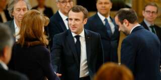 Emmanuel Macron à l'Elysée à l'occasion d'un échange avec 64 intellectuels dans le cadre du grand débat.