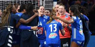 Les Françaises ont battu les Russes en finale de l'Euro de handball ce dimanche 16 décembre à Parus-Bercy.