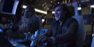 Joonas Suotamo et Alden Ehrenreich dans “Solo: A Star Wars Story”.