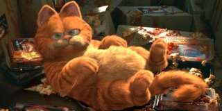 Le chat Garfield et ses fameux plats de lasagnes dans le film