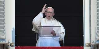 Le Pape François donnant un discours au Vatican ce dimanche 19 août