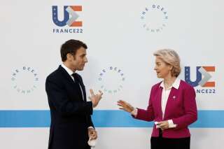 Emmanuel Macron et Ursula von der Leyen à l'occasion du sommet One ocean à Brest le 11 février 2022.