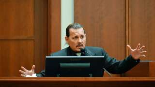 Johnny Depp, ici témoignant lors d'une audience au tribunal de circuit du comté de Fairfax, en Virginie, le 19 avril 2022.