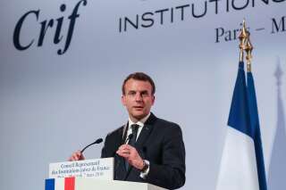 Au dîner du Crif, Macron promet de renforcer la lutte contre la cyberhaine