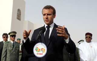 Emmanuel Macron s'exprimant lors d'une conférence de presse en marge du G5 Sahel en Mauritanie, en juillet 2018 (photo d'illustration)