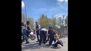 Deux femmes portent plainte pour violences après leur interpellation musclée à Clichy (Capture de la vidéo de l'agression)