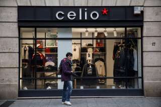 L’enseigne de prêt-à-porter masculin Celio prévoit la fermeture de 102 magasins (Photo d'illustration : à Caen en novembre 2019).