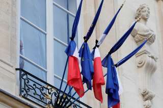 Une minute de silence en hommage à Jacques Chirac lundi à 15 heures
