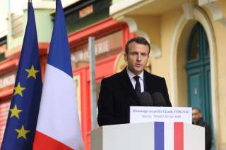 Macron rend hommage au préfet Erignac en réaffirmant 