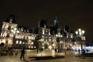 Paris va héberger des SDF dans des mairies, dont l'Hôtel de Ville