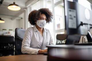 Les entreprises peuvent décider de rendre le masque obligatoire pour leurs employés.