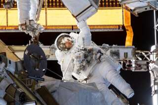 <i>Christina Koch de retour sur Terre après un séjour record dans la station spatiale</i>