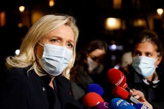 Marine Le Pen face à la presse le 27 octobre 2020 (Photo by LUDOVIC MARIN/AFP via Getty Images)