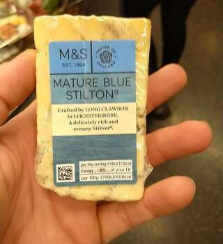 Le fromage Stilton tenu par le trafiquant de drogue qui a permis son arrestation par la police de Merseyside