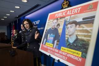 Au Canada, la police trouve deux corps, probablement ceux de tueurs recherchés