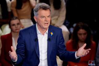 Fabien Roussel se défend d'avoir fait perdre Jean-Luc Mélenchon à la présidentielle (Fabien Roussel sur le plateau de 