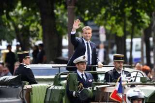 Emmanuel Macron troque la DS7 pour un véhicule de commandement pour remonter les Champs-Élysées