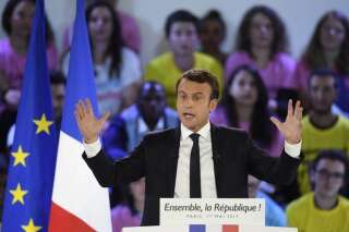 Macron refuse d'abandonner sa réforme du droit du travail comme le lui demande Mélenchon