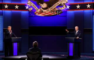Donald Trump et Joe Biden lors du premier débat présidentiel, à Cleveland, le 29 septembre 2020.