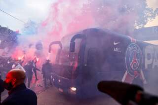 Les supporters du PSG ont fait à l'équipe un accueil de feu(Photo par THOMAS SAMSON/AFP)